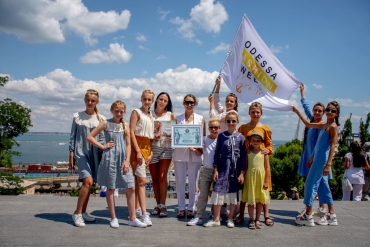 Установление рекорда Украины: «Самое большое количество моделей на Потемкинской лестнице»